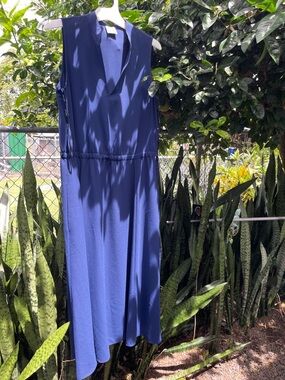 Anne Klein Sleeveless V-Neck Midi Dress in Blue